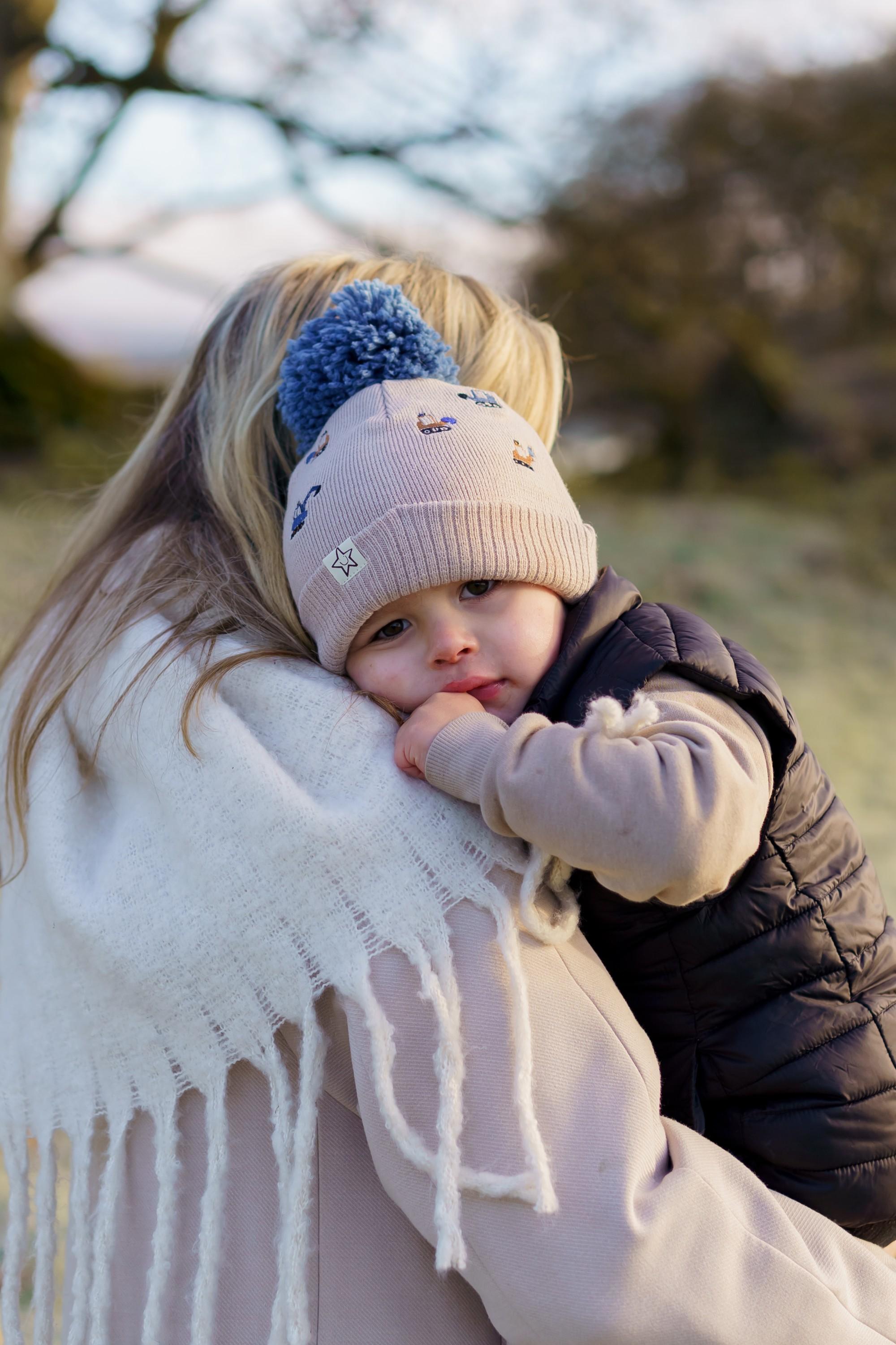 The Importance of Family Portraits and Heirlooms: A Guide
