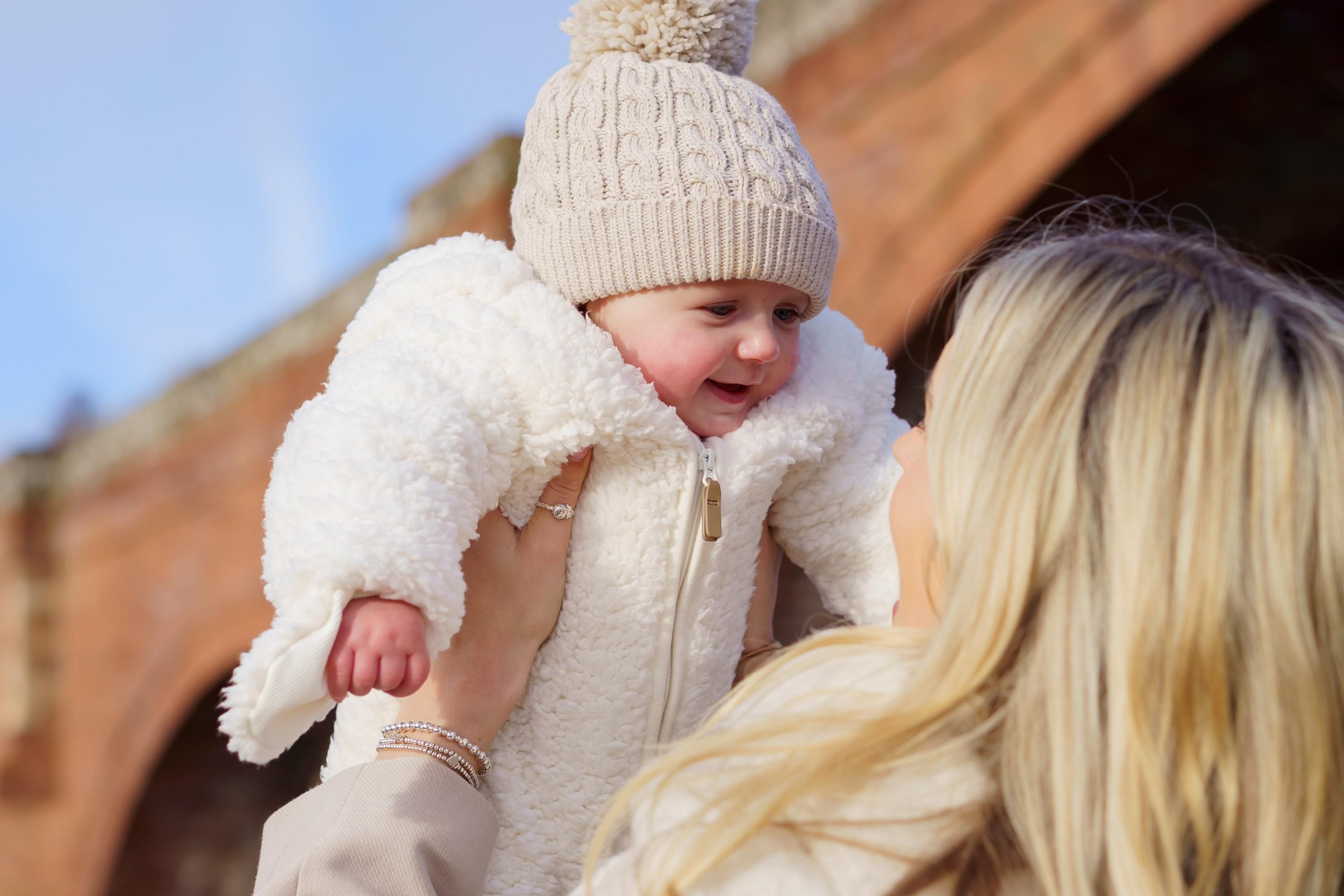 The Importance of Family Portraits and Heirlooms: A Guide